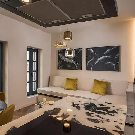 To Ble Hani, The Old Town House Villa *